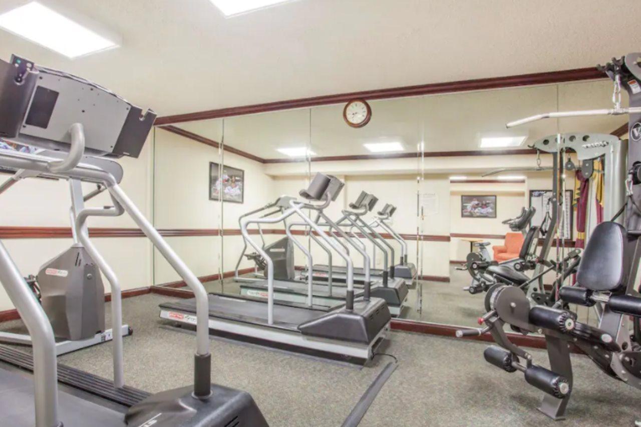 Baymont By Wyndham Madison Heights Detroit Area Ξενοδοχείο Εξωτερικό φωτογραφία