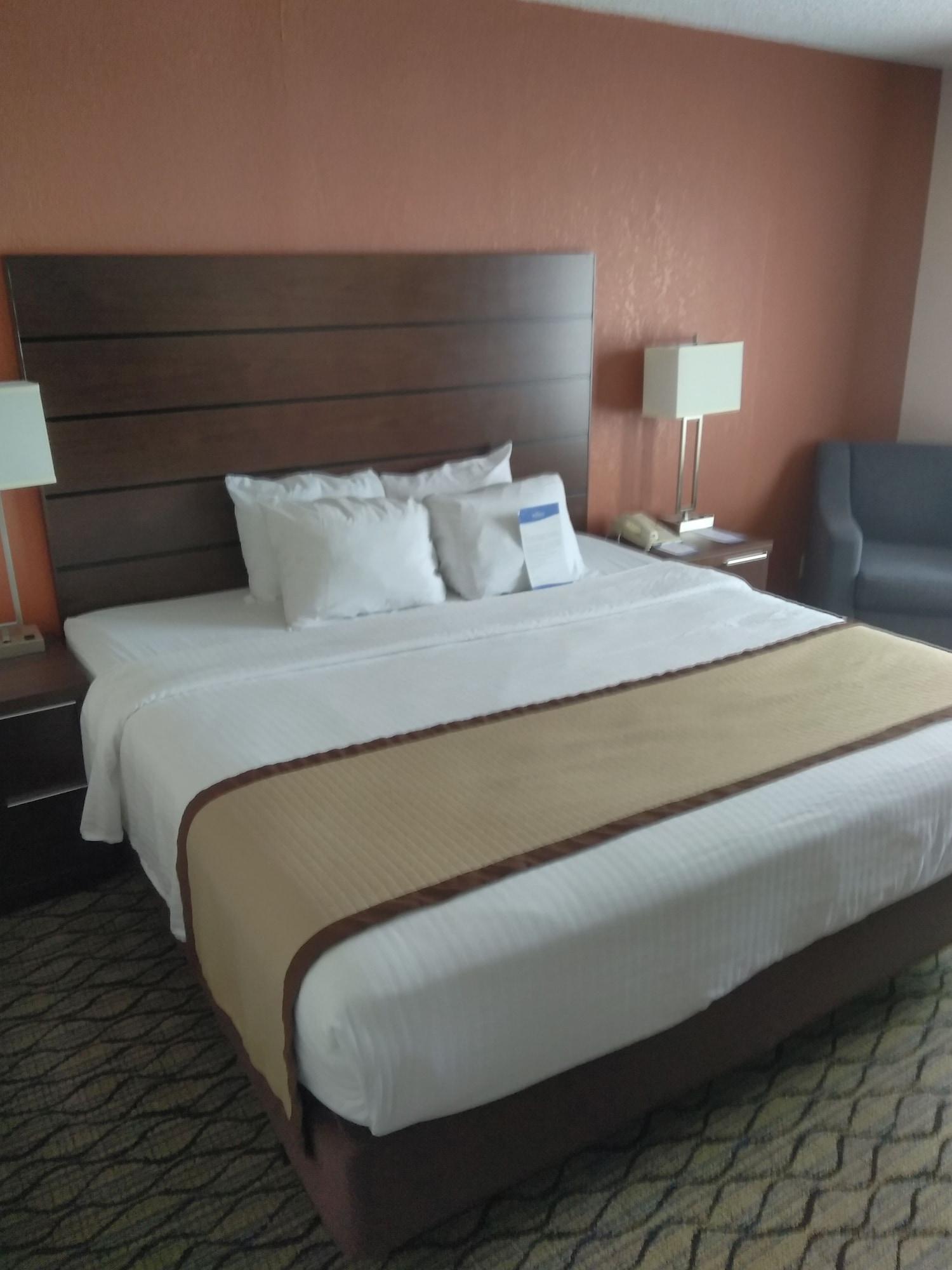 Baymont By Wyndham Madison Heights Detroit Area Ξενοδοχείο Εξωτερικό φωτογραφία