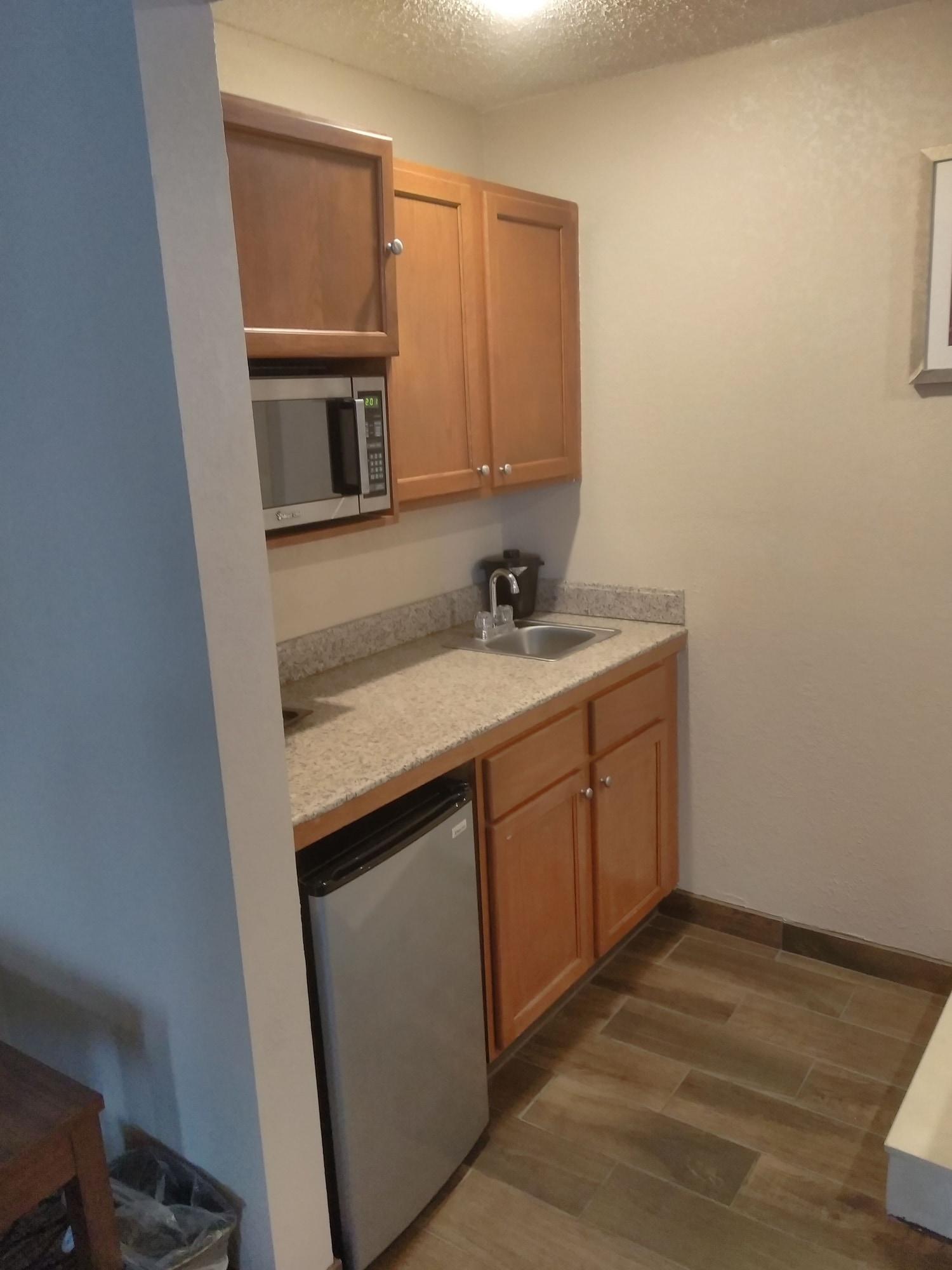 Baymont By Wyndham Madison Heights Detroit Area Ξενοδοχείο Εξωτερικό φωτογραφία