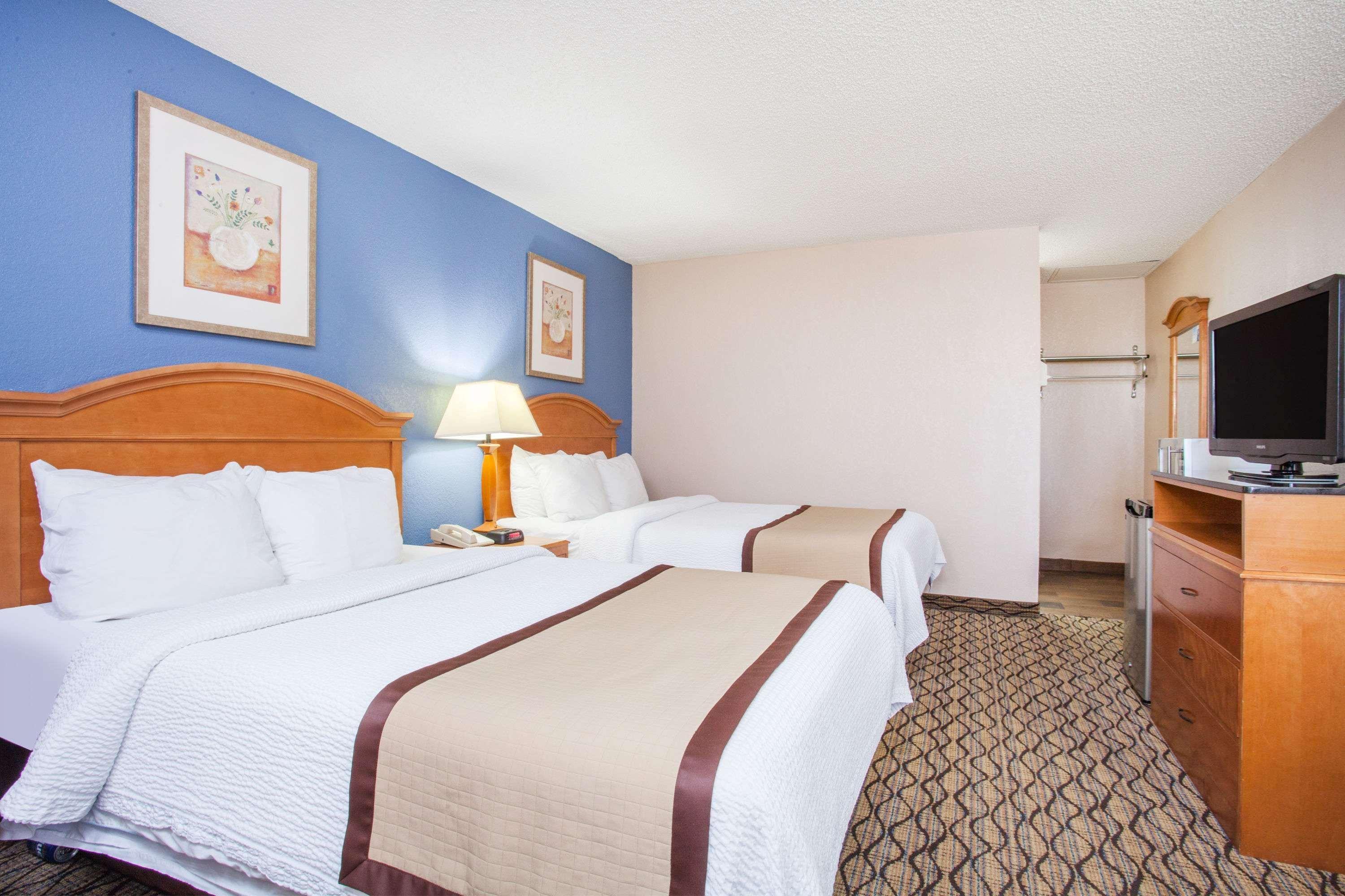 Baymont By Wyndham Madison Heights Detroit Area Ξενοδοχείο Εξωτερικό φωτογραφία