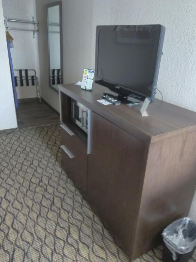 Baymont By Wyndham Madison Heights Detroit Area Ξενοδοχείο Εξωτερικό φωτογραφία