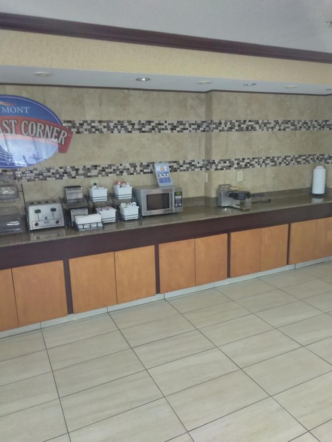 Baymont By Wyndham Madison Heights Detroit Area Ξενοδοχείο Εξωτερικό φωτογραφία
