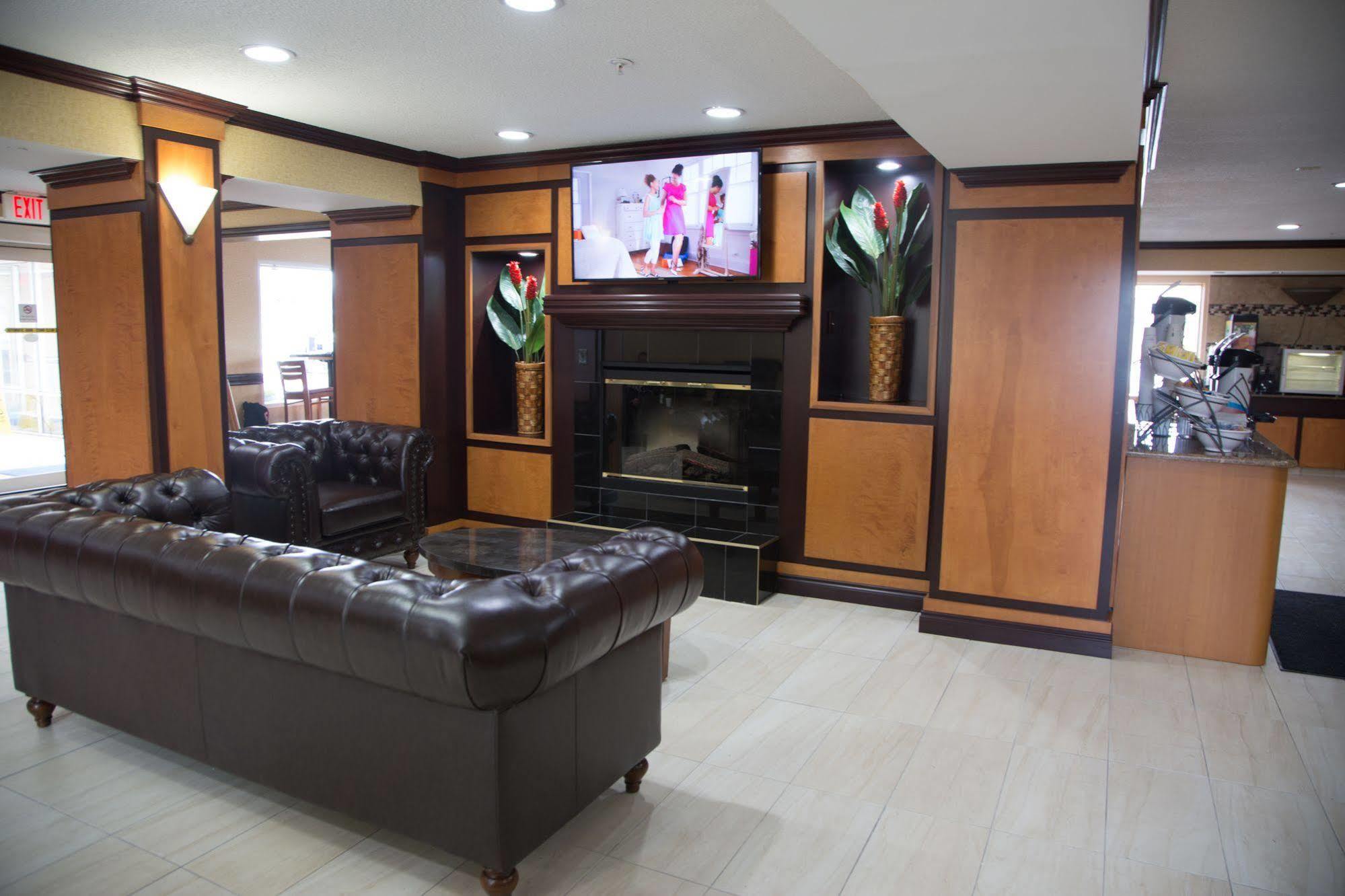 Baymont By Wyndham Madison Heights Detroit Area Ξενοδοχείο Εξωτερικό φωτογραφία